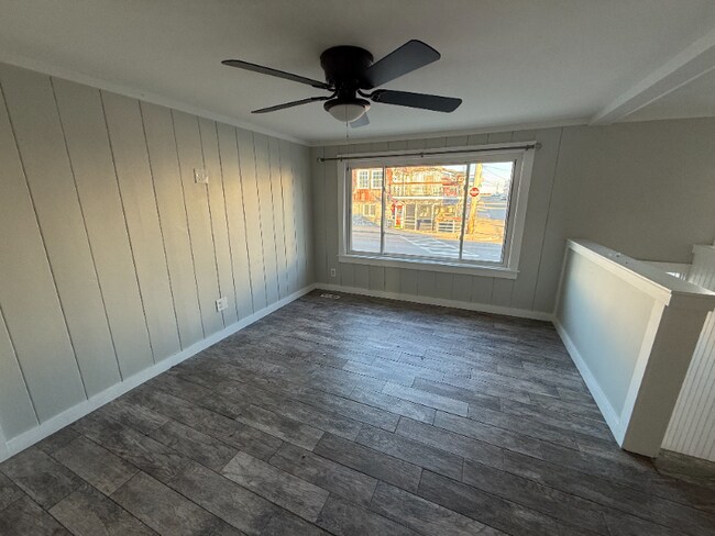 Foto del edificio - 140 Ashworth Ave