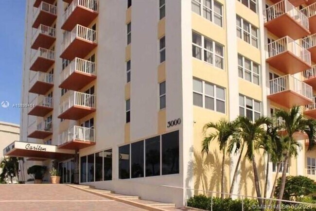 Building Photo - 3000 E Sunrise Blvd