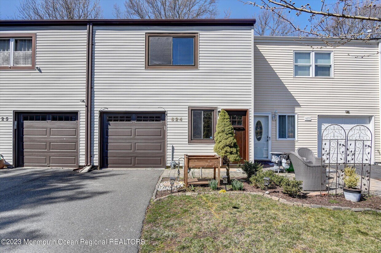 Foto principal - 624 Randall Way