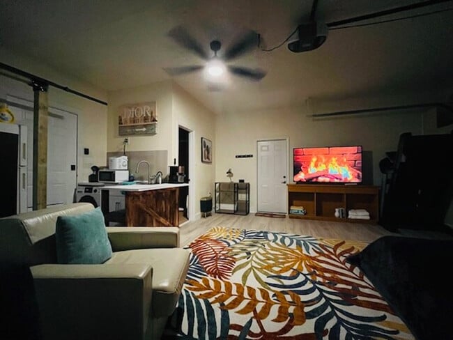 Foto del edificio - 507 NE 34th St