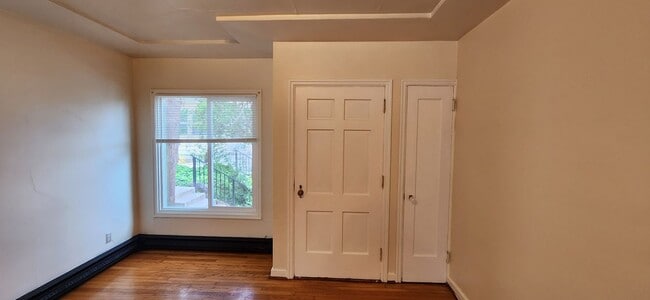 Building Photo - 3507 SW 11th Ave