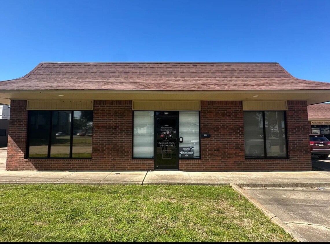 Foto principal - Remodeled office space!