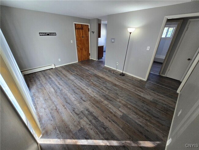 Building Photo - 1101 Teall Ave