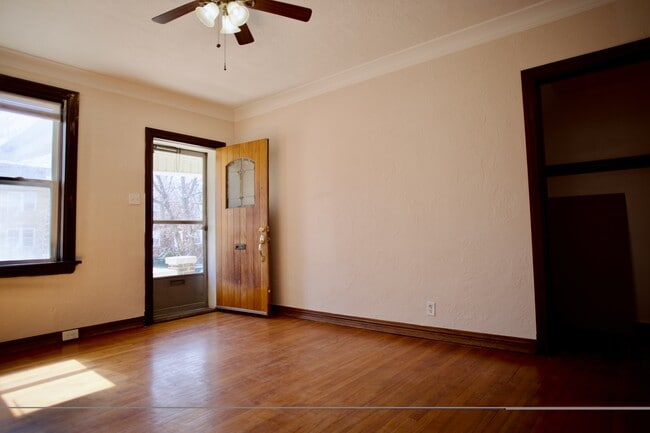 Building Photo - 3927 Dunnica Ave