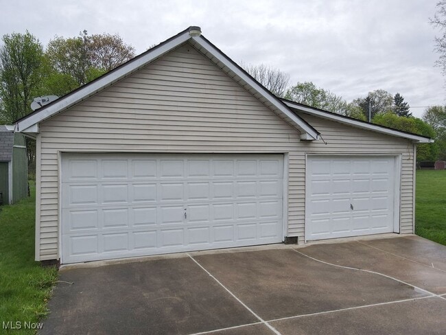 Building Photo - 3221 Killian Rd