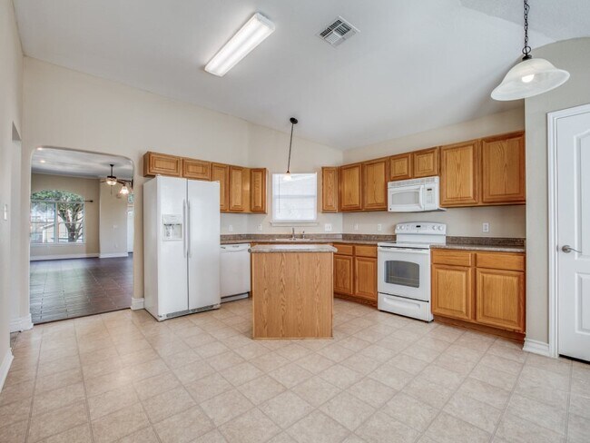 Foto del edificio - 6102 Still Meadow