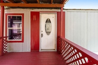 Building Photo - 13173 S Lee Shore Dr