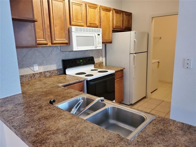 Foto del edificio - 8357 38th St Cir E