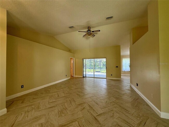 Foto del edificio - 31 Eastmoor Ln