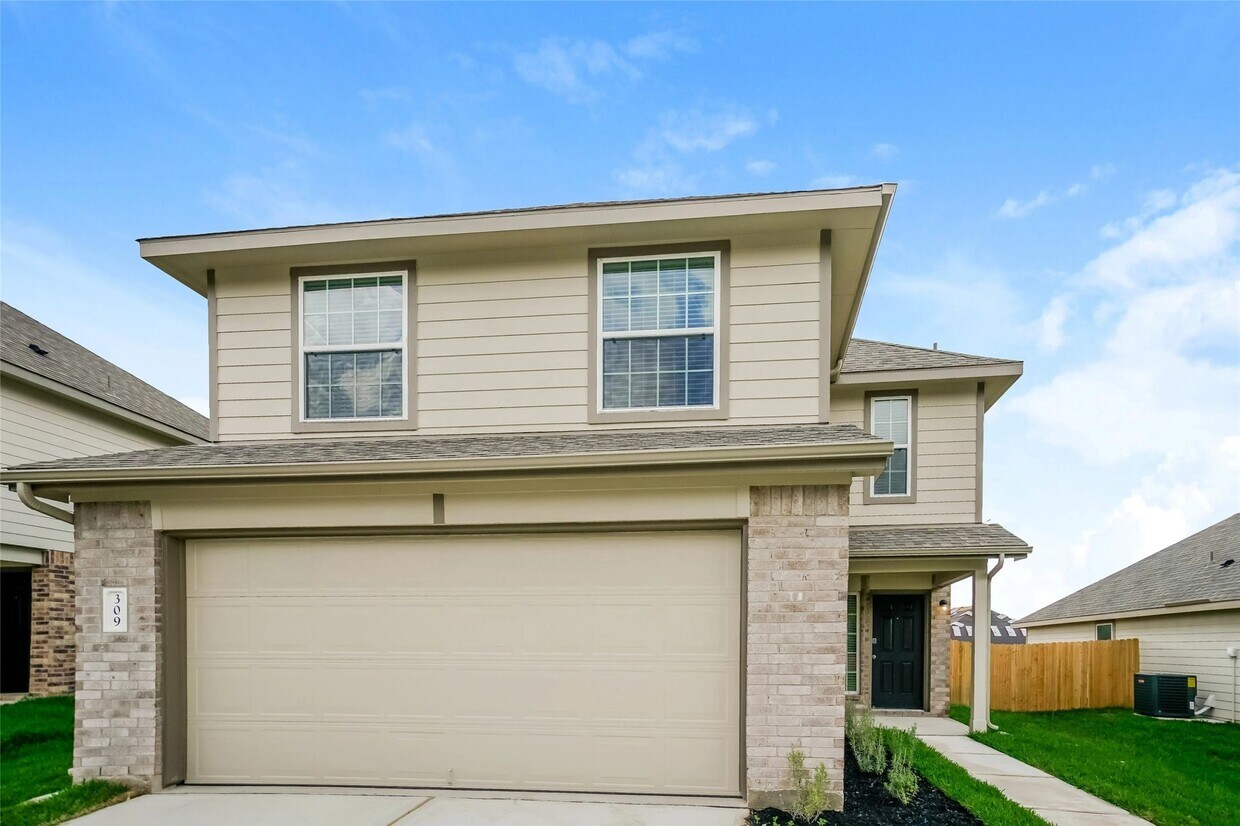 Foto principal - 309 Blue Crane St