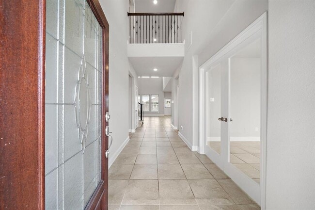 Building Photo - 8819 Jonquil Dr