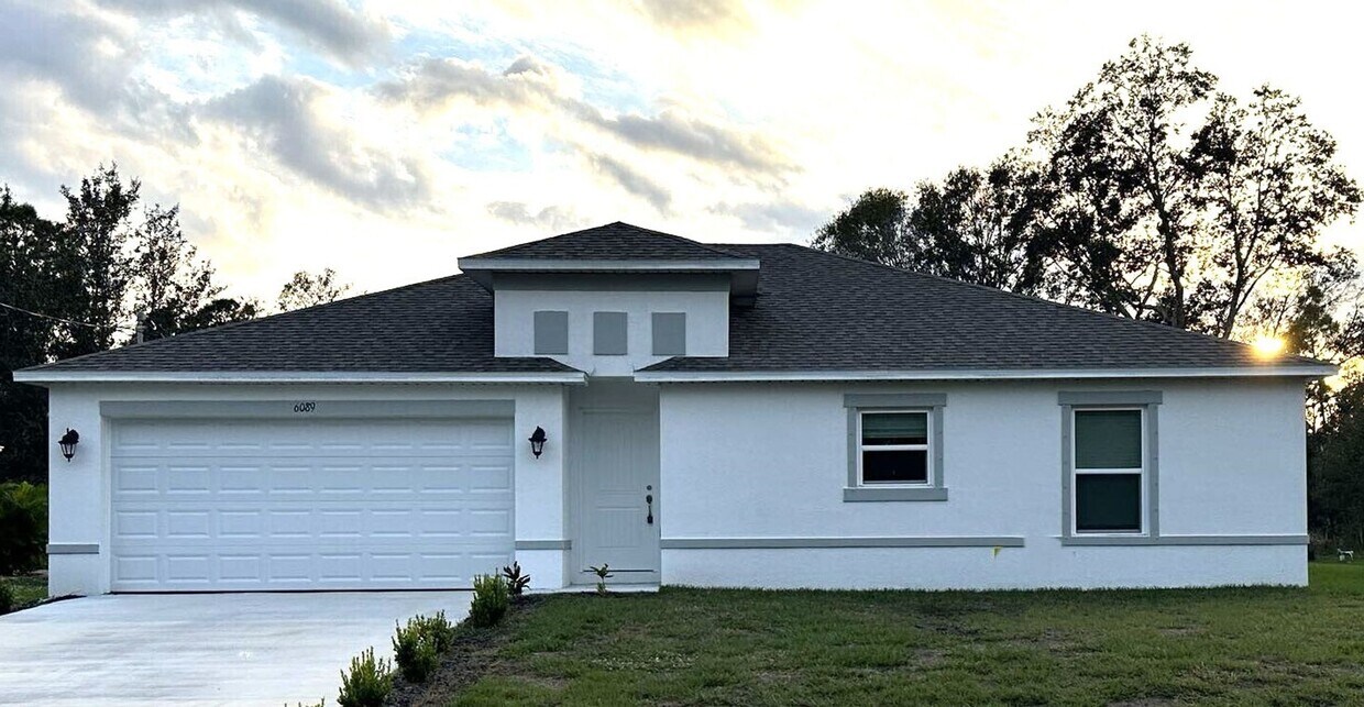FIRST MONTH RENT FREE! Brand New 4/2 Home... - FIRST MONTH RENT FREE!  Brand New 4/2 Home...