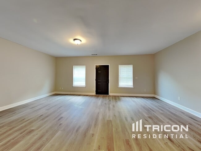 Building Photo - 413 Strawberry Walk