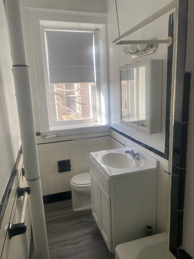 Building Photo - 1820 Commonwealth Ave