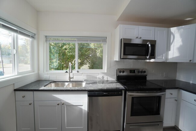 Foto del edificio - 1724 6th St S