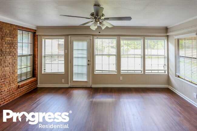 Building Photo - 5157 Plum Tree Dr
