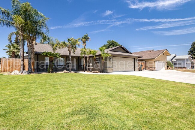 Building Photo - North Meadows - 3 Bedroom, 2 Bath Home wit...