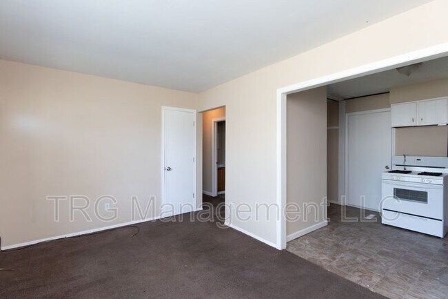 Foto del edificio - 1031 S Glenn St
