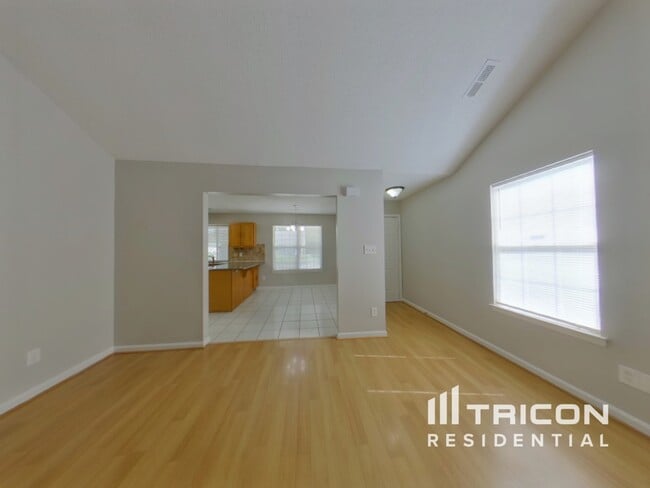 Building Photo - 5000 Poplar Glen Dr