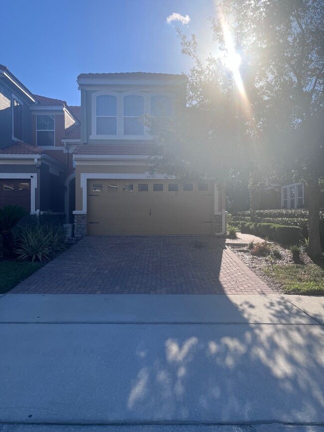 Building Photo - The Tuscany Place Townhome attractive oppo...