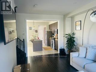 Photo du bâtiment - 107 East's Corners Blvd