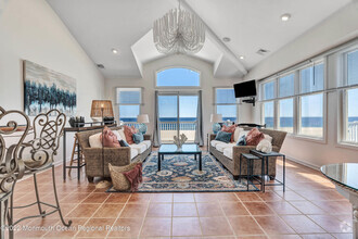 221 Beach Front