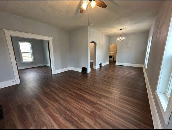 Foto del edificio - Updated 2 bedroom house $875