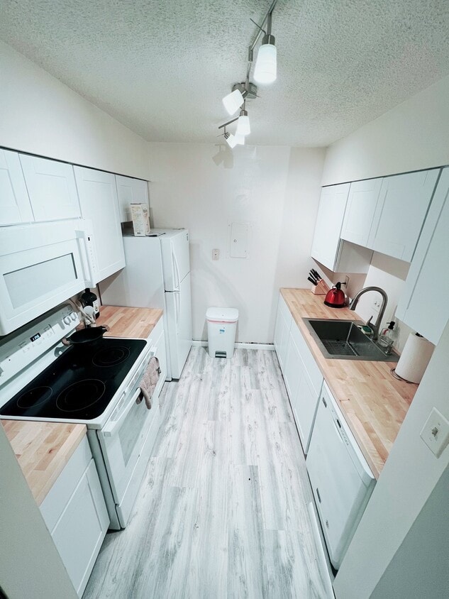 Photo - 1318 22nd St NW (Washington, DC)