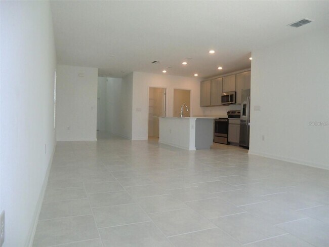 Foto del edificio - 364 Loch Ct