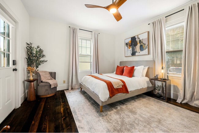 Photo - 48 School St Apartment