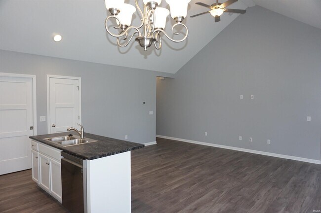 Foto del edificio - 6229 Becker Dr
