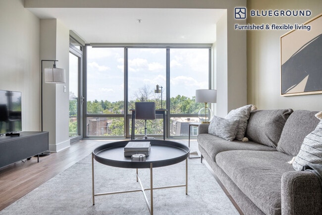 Building Photo - 1446 S Grant St