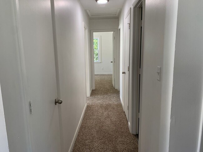 Foto del edificio - 3 bedroom home on cul-de-sac street