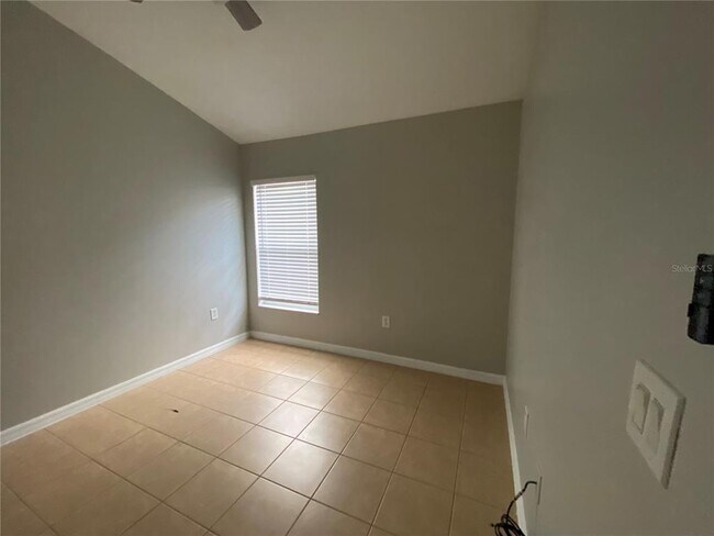 Foto del edificio - 102 Thornbury Ln