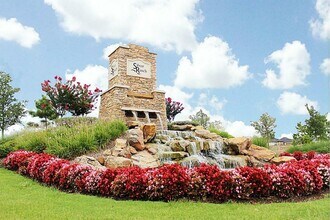 Building Photo - 2931 Oakdale Landing Ct