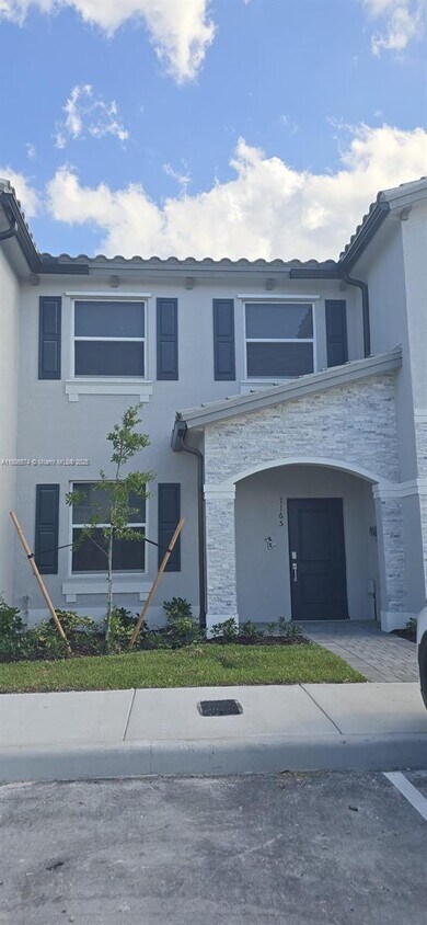 Foto principal - 1165 SE 1st Ave