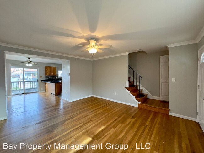 Foto del edificio - 3 br, 1 bath House - 765 Seawall Rd
