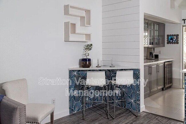 Foto del edificio - 2818 N 49th Pl