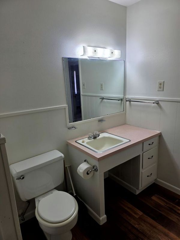 Foto del edificio - 2322 Kaynell Dr