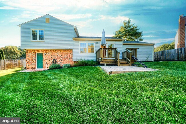 Building Photo - 12833 Fantasia Dr