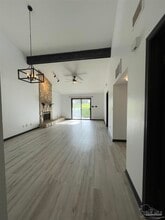 Building Photo - 9928 Fairway Villas Ln