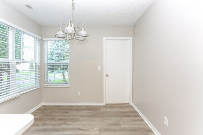 Foto del edificio - 2167 Ripple Rd