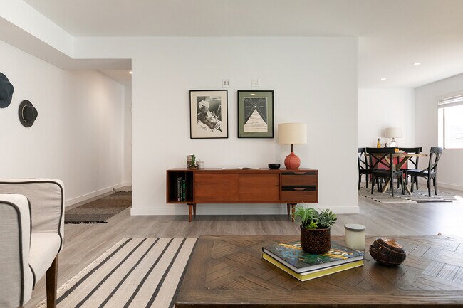 Foto del edificio - 1010 Hammond St