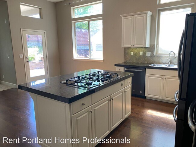 Foto del edificio - 4 br, 3 bath House - 16756 NW Canton Street
