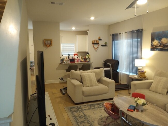 Foto del edificio - 1328 Windermere Wy