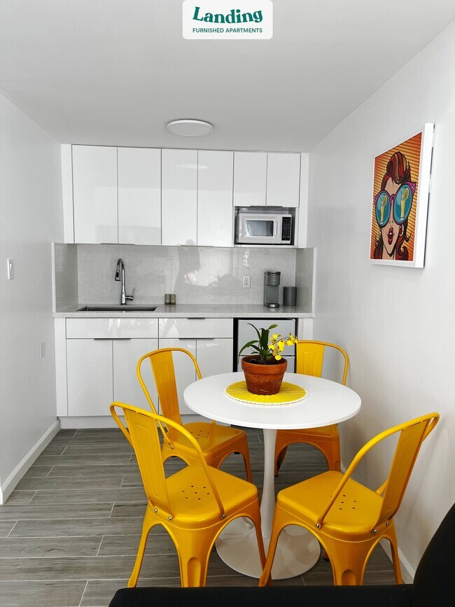 Foto del edificio - 6570 SW 56th St