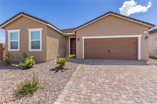 Foto del edificio - 5704 Steinbeck Vly St