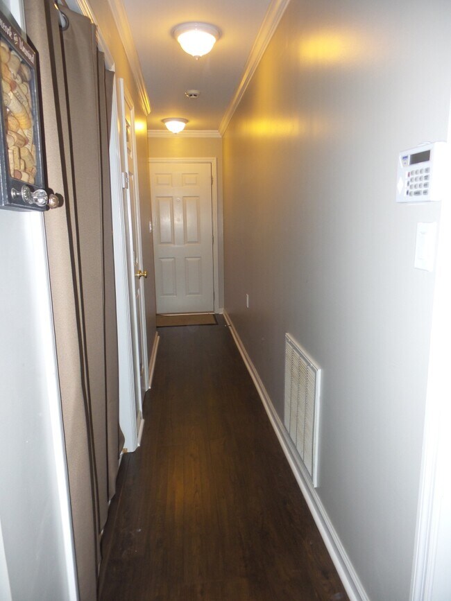 Foto del edificio - 7404 Creek Song Ct