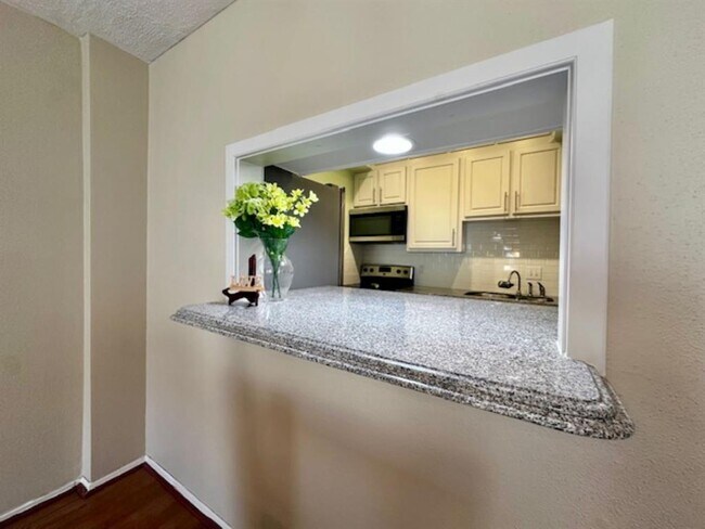 Foto del edificio - 2228 S Piney Point Rd