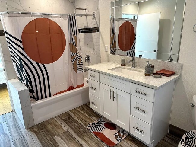 Photo - 854 Brooks Ave Townhome